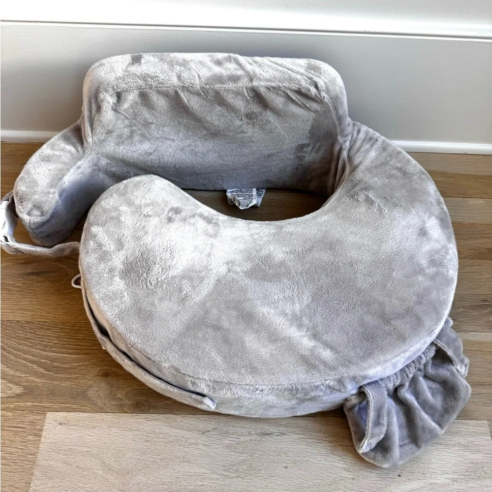 My Brest Friend Super Deluxe Nursing Pillow - Picture 3 of 6